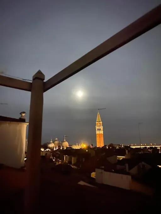 Ihomes Rialto-Corte Del Calice-Attico Vista Centro Venice Italy